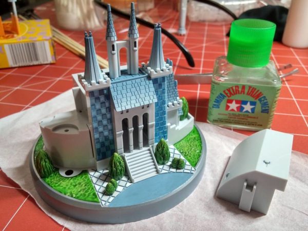 Assembling the Castle 02