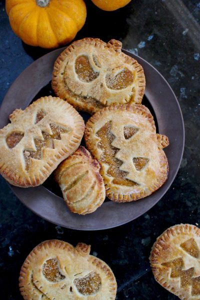 Jack-O-Lantern Pumpkin Hand Pies