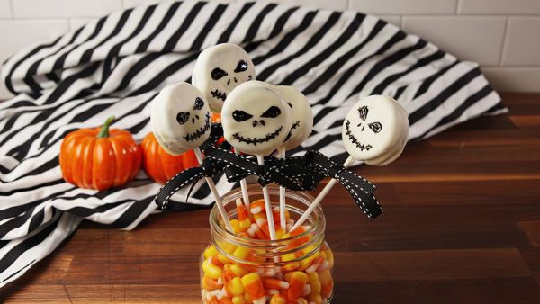 Jack Skellington Oreo Pops