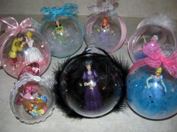 Disney Figurine Ornaments