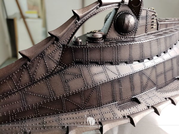 Highlighting the Seams and Edges